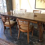 Farm table