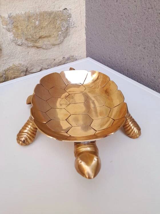 Brass turtle pocket emptier 1970