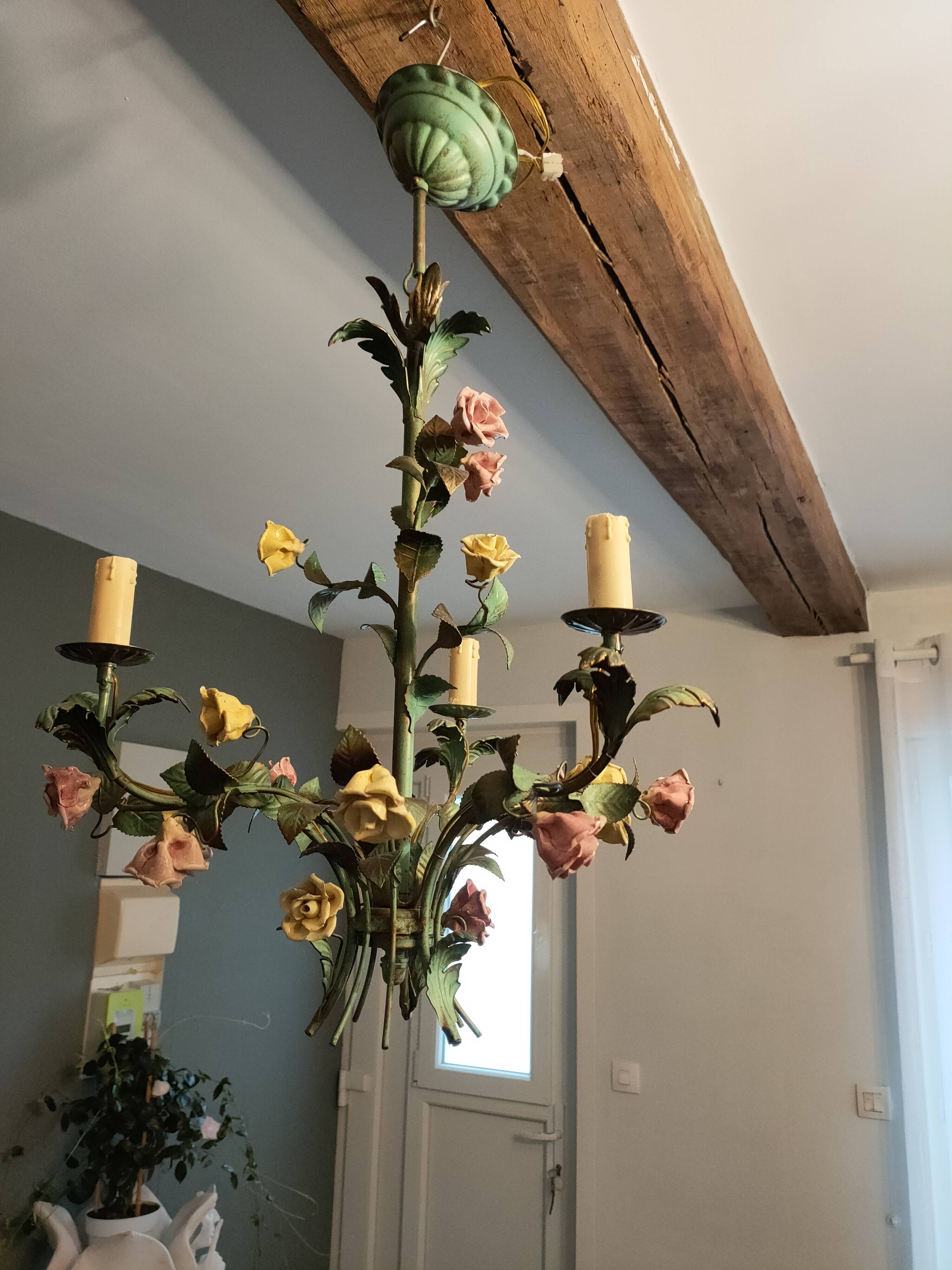 metal chandelier and porcelain flowers