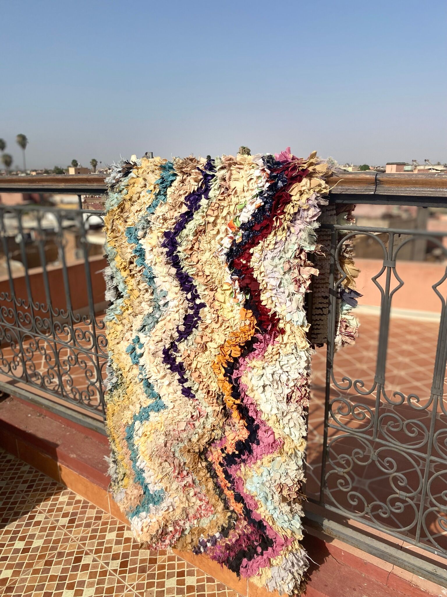 Moroccan carpet boucherouite zig zag