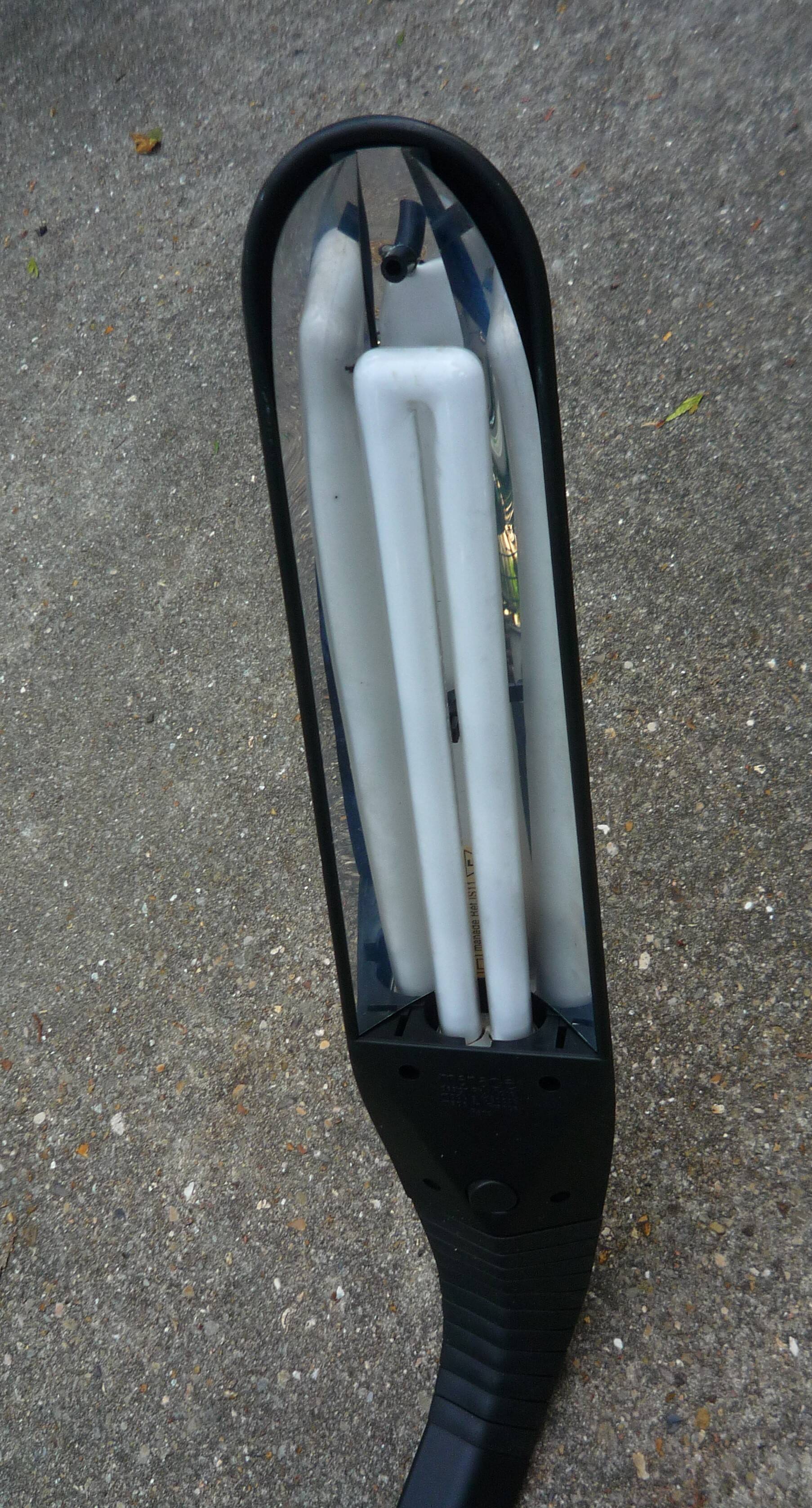 Cobra lamp by Philippe Michel for Manade design 1980s