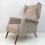 Pair of Gio Ponti Mid-Century Modern Italian Velvet "Alata" Lounge Chairs