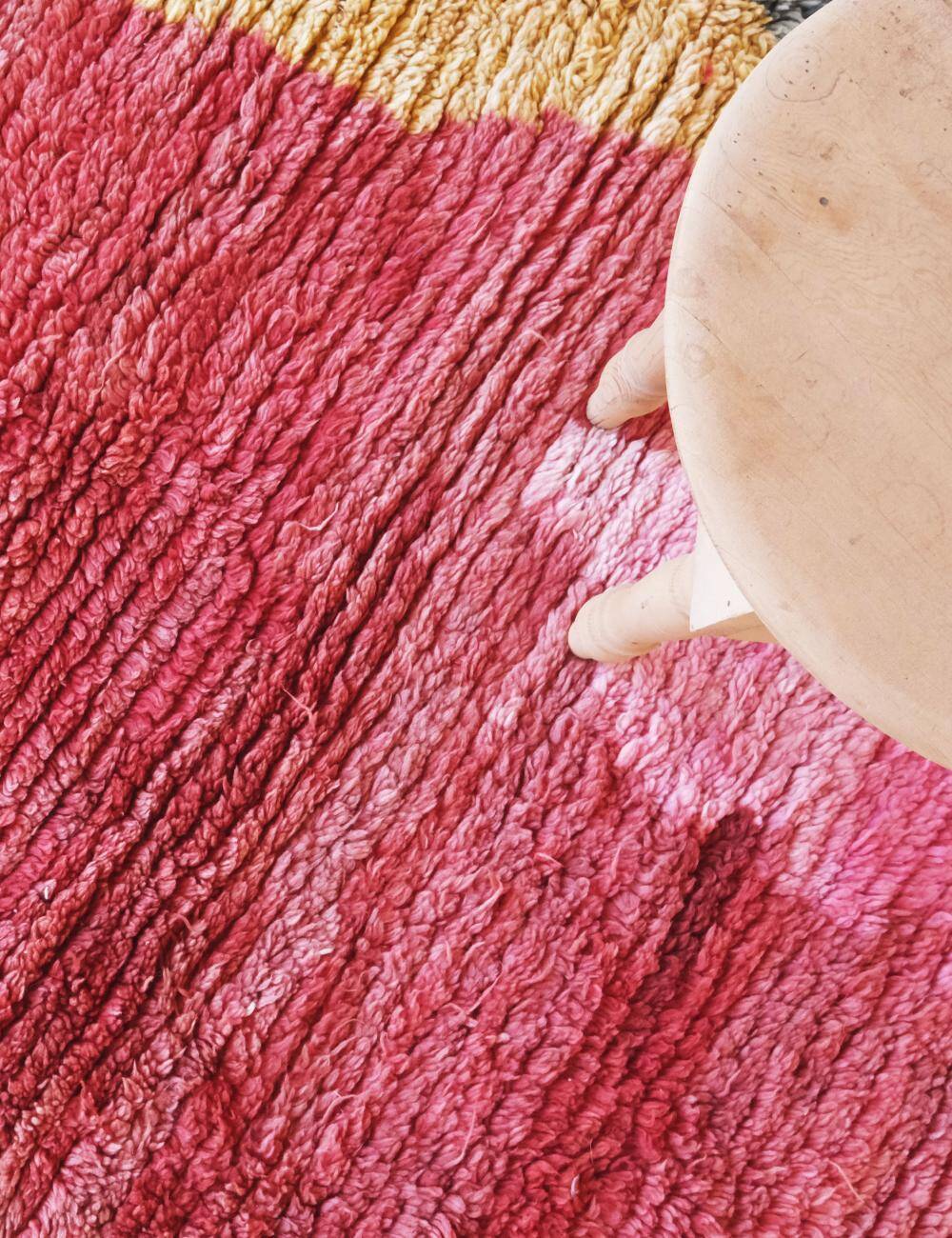 Tapis contemporain coloré