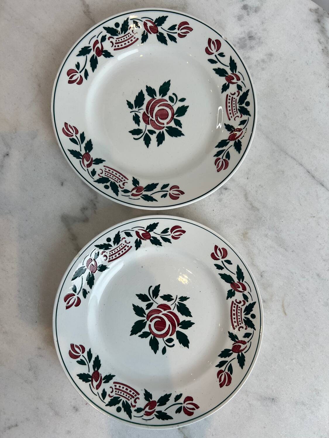 Deux assiettes plates Villeroy & Boch