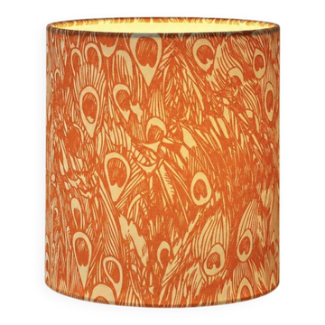 Abat-jour recouvert d'un tissu décoratif translucide à motif de paon