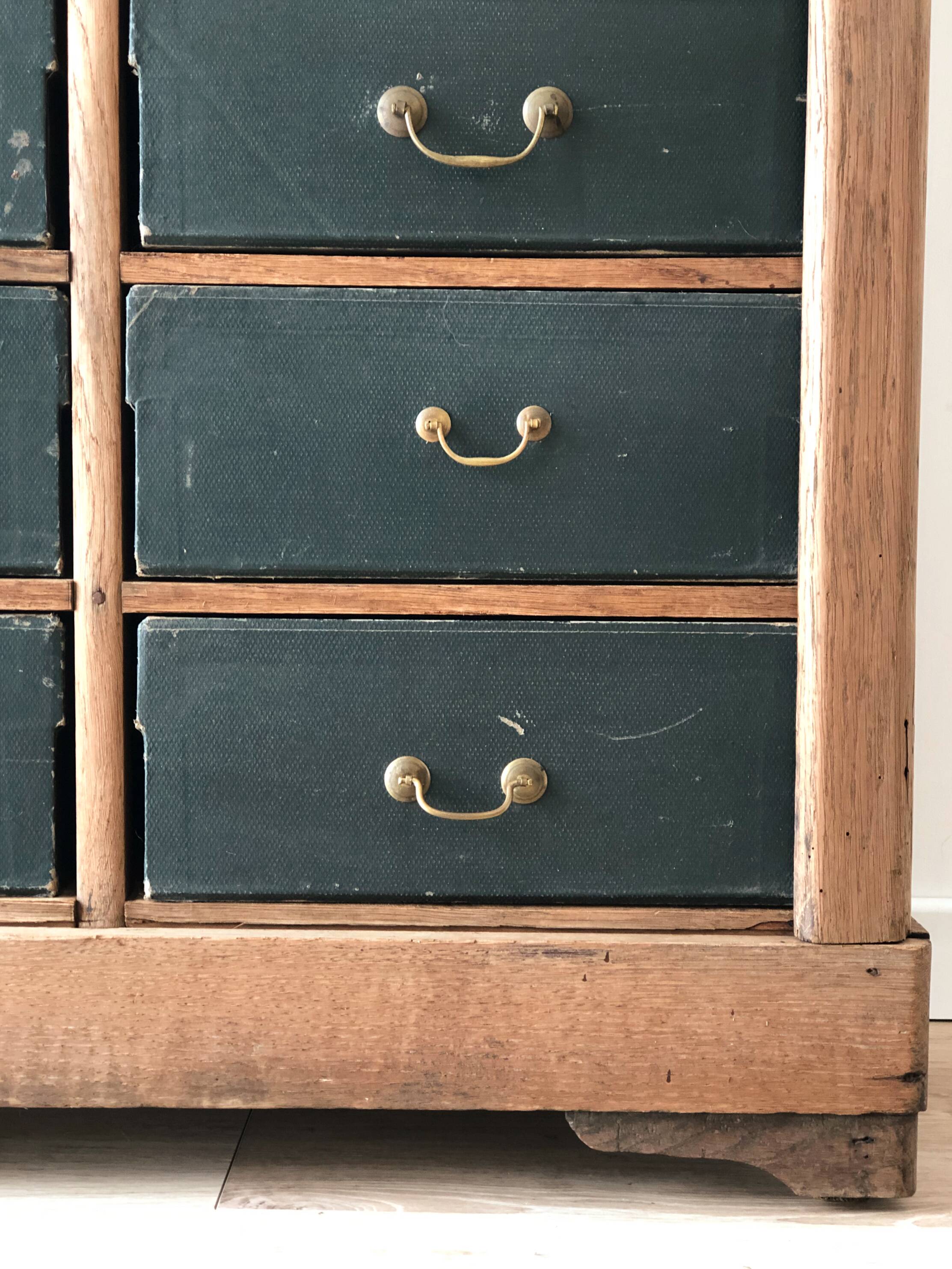 Old notary's cardboard maker