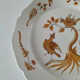 Antique Moustiers style plate, Museums of France edition