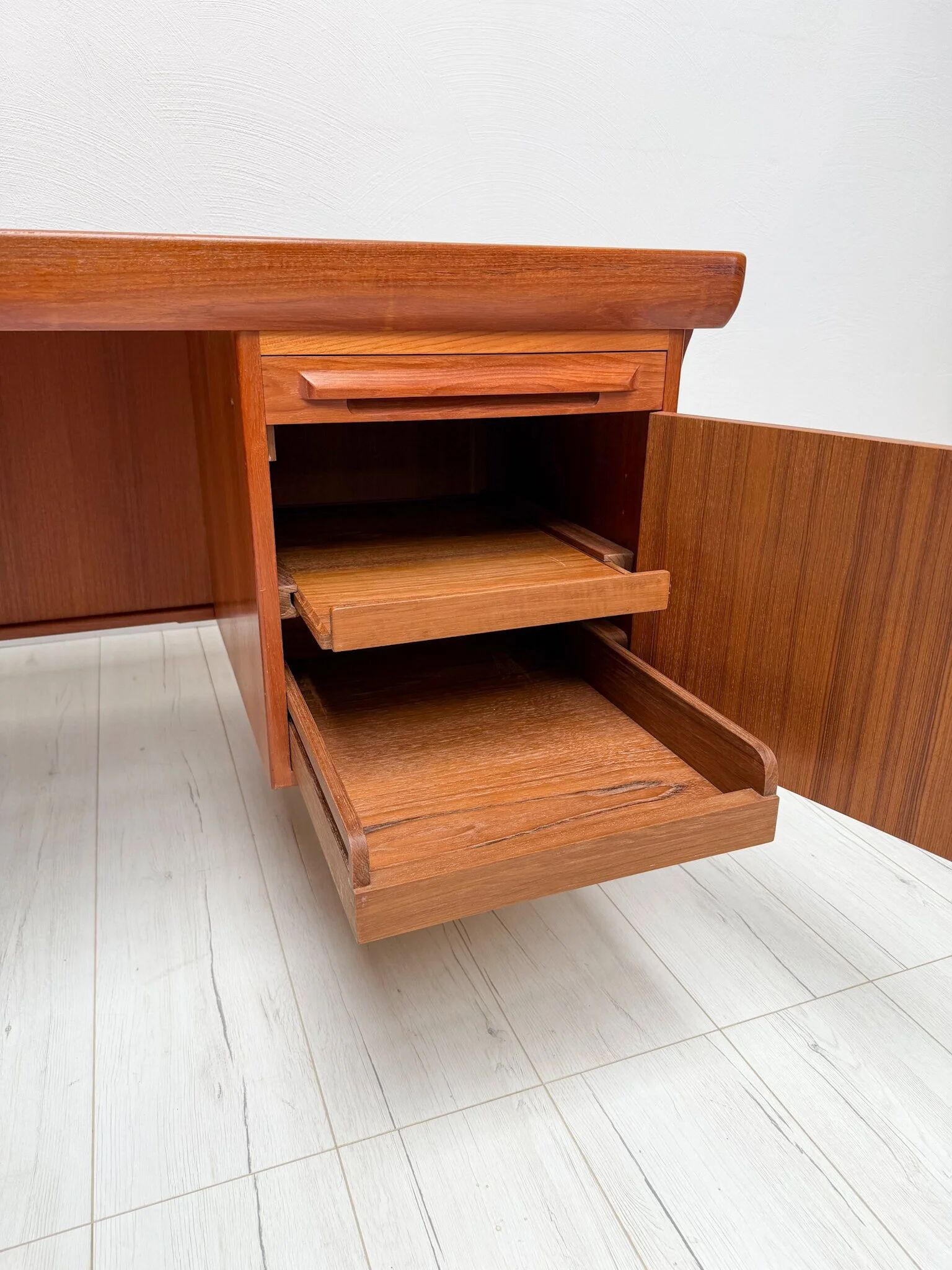 1960s Danish design teak executive writing desk by Ib Kofod-Larsen