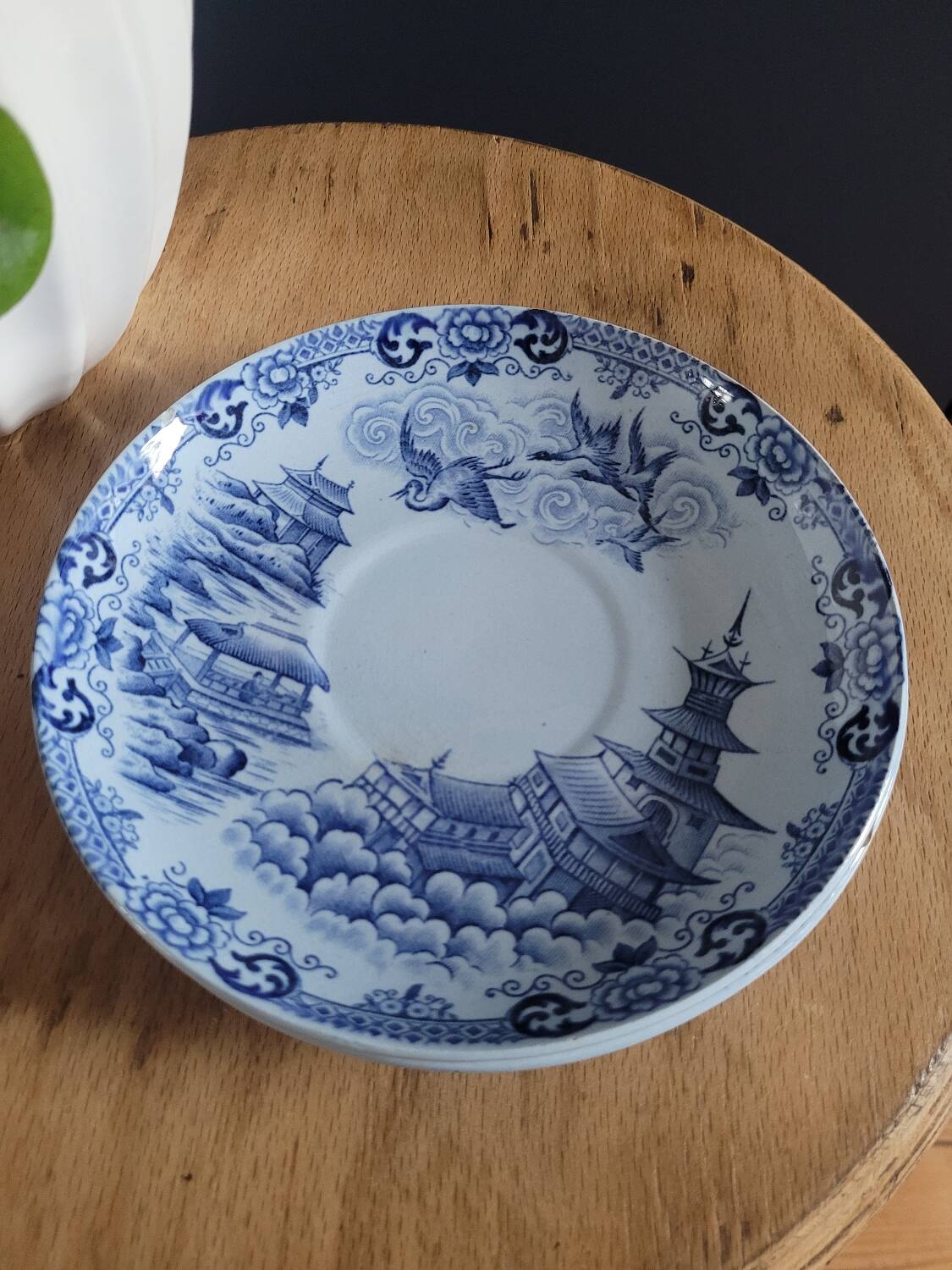 Set of two saucers Terre de fer Saigon