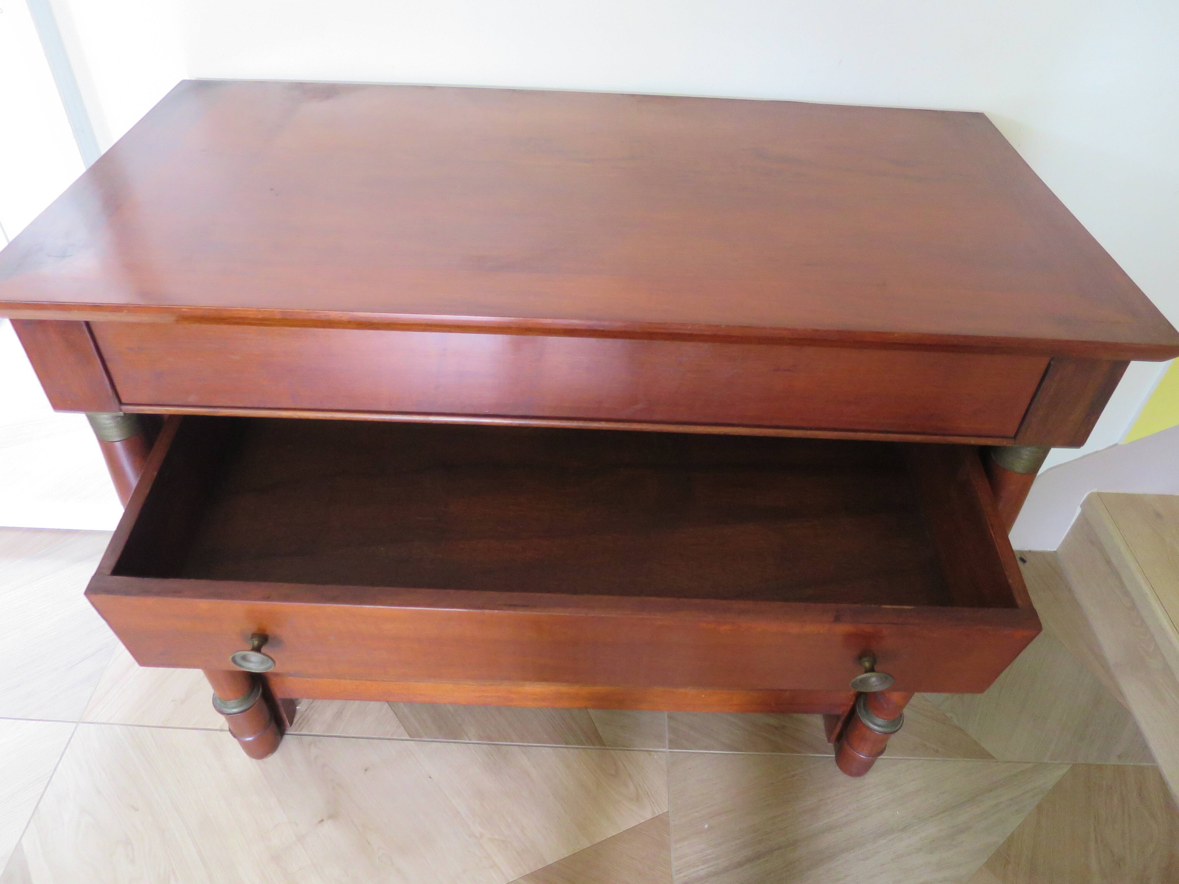 4-drawer chest of drawers - empire style - with detached columns - mahogany-bronze stain