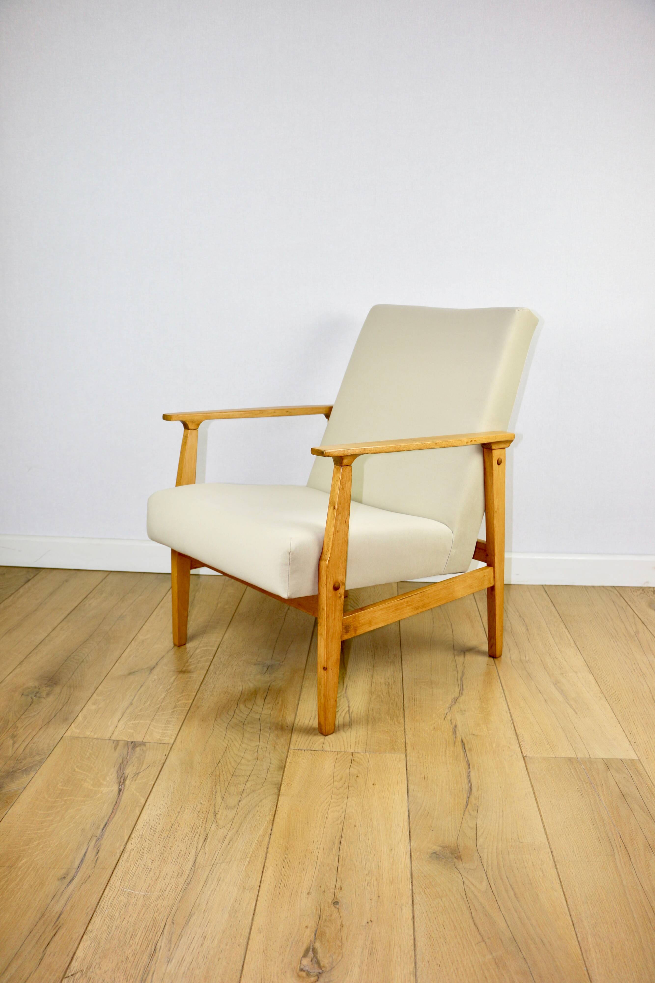 Classic armchair Vintage 70s beige - Jade series