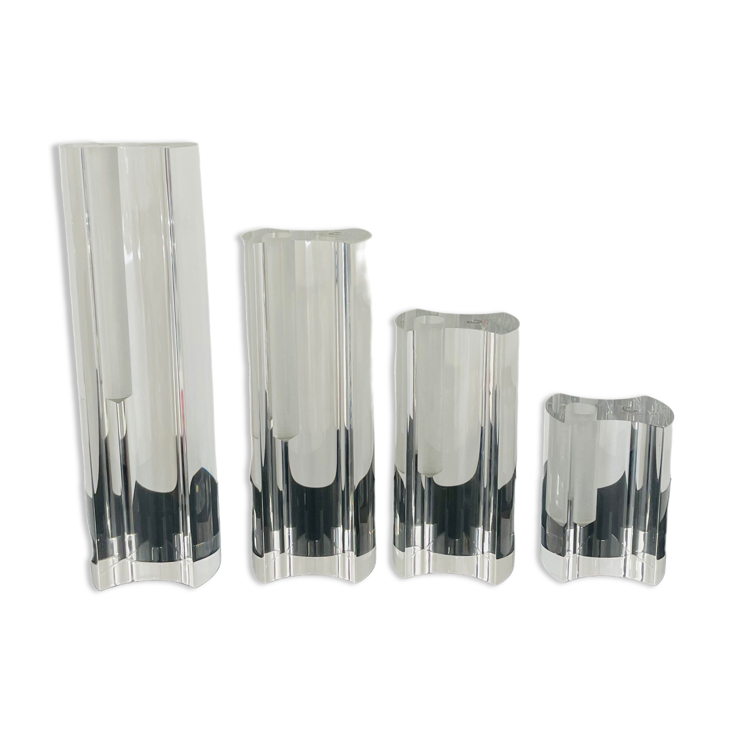 Complete set of 4 Luigi Massoni soliflore vases