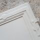 Porte ancienne en bois patine beige