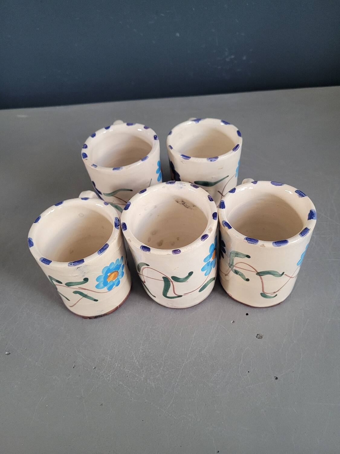 Set of 5 glazed ceramic coffee mugs