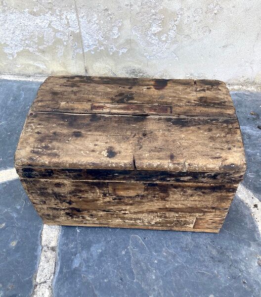 Old small wooden trunk