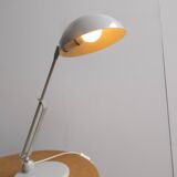 Desk lamp