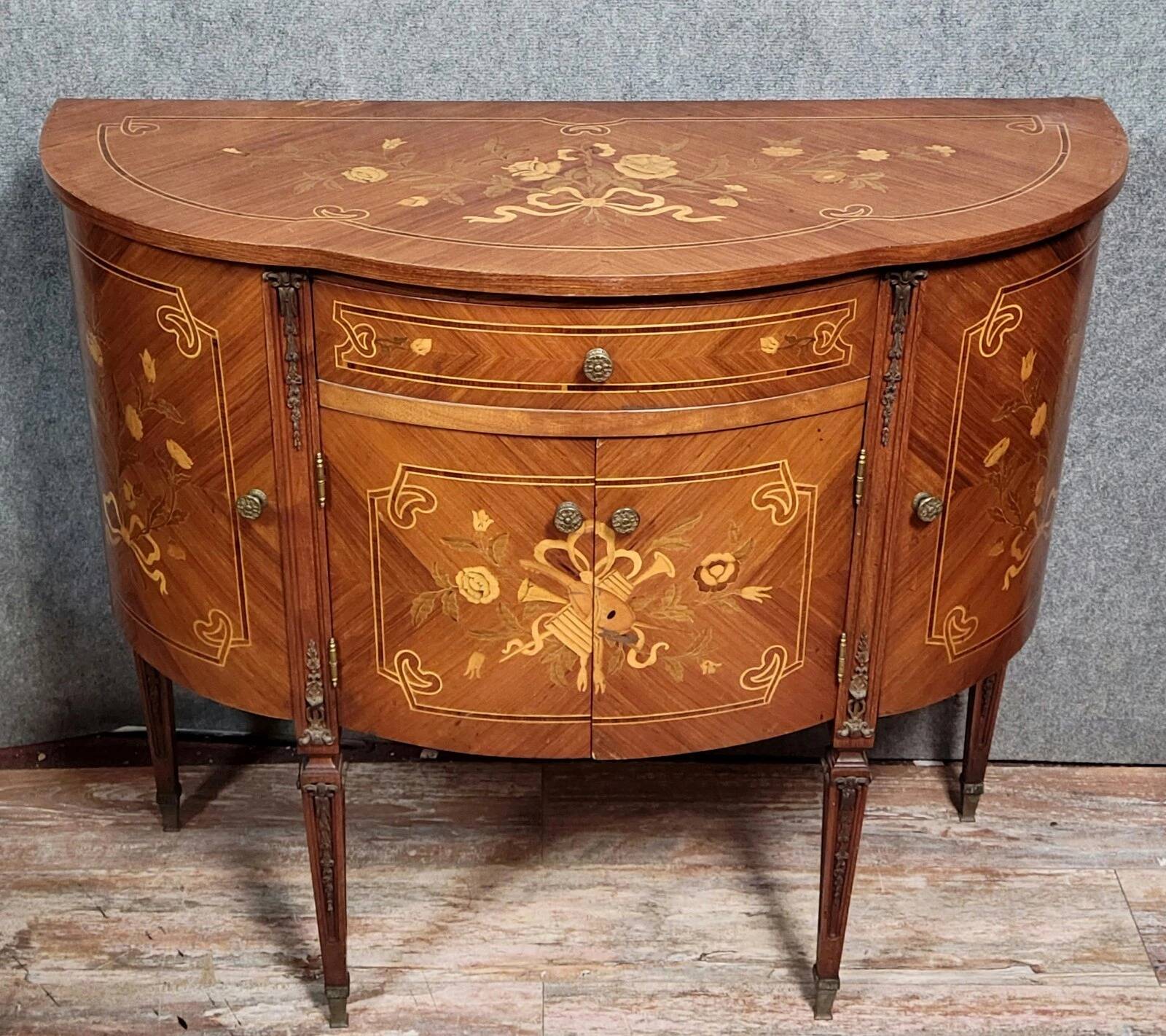 Venetian half-moon commode with Louis XVI style doors in marquetry.
