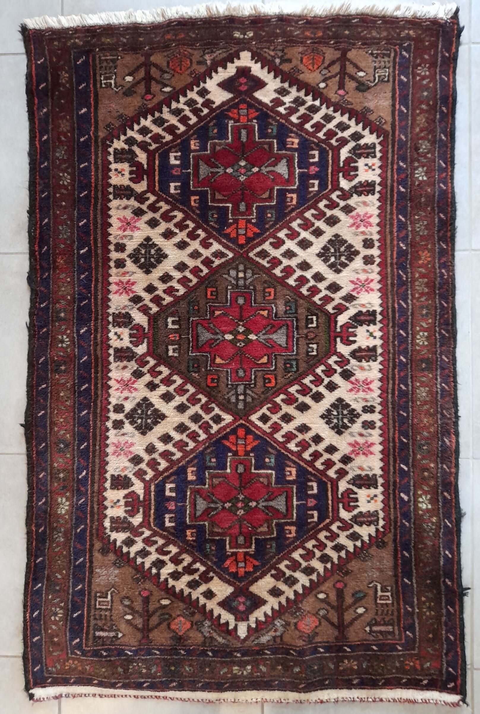Hand-knotted Caucasian rug 94x150cm