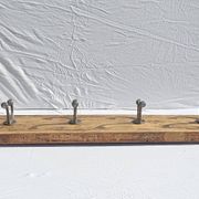 Teak coat rack with 8 double cast iron hooks