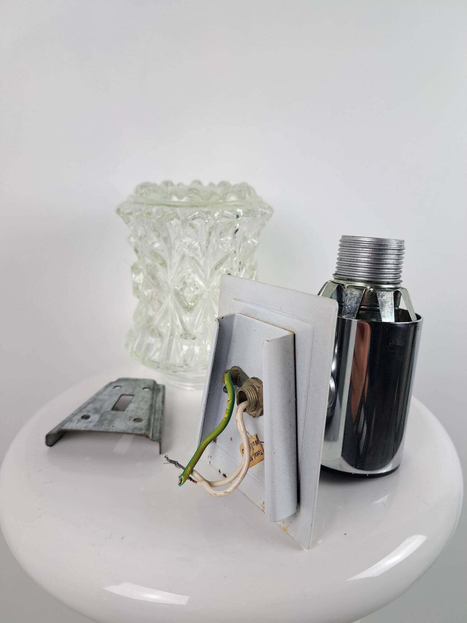 Pair of vintage 70s glass wall lamps by Targetti Sankey