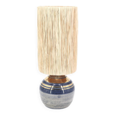 Lampe en céramique bleue et dorée de Georges Pelletier, abat jour en raphia