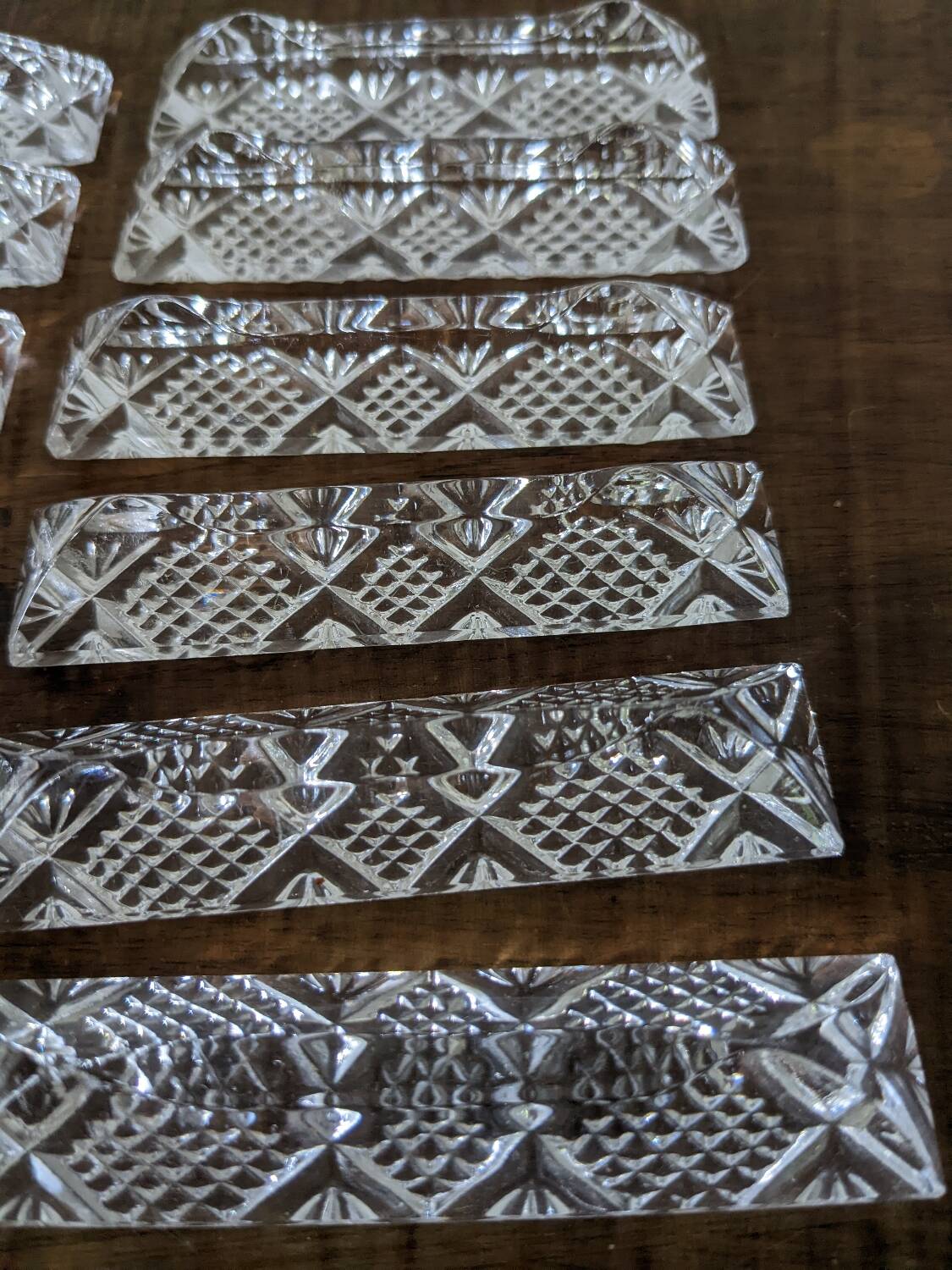 Box of 12 crystal knife holders