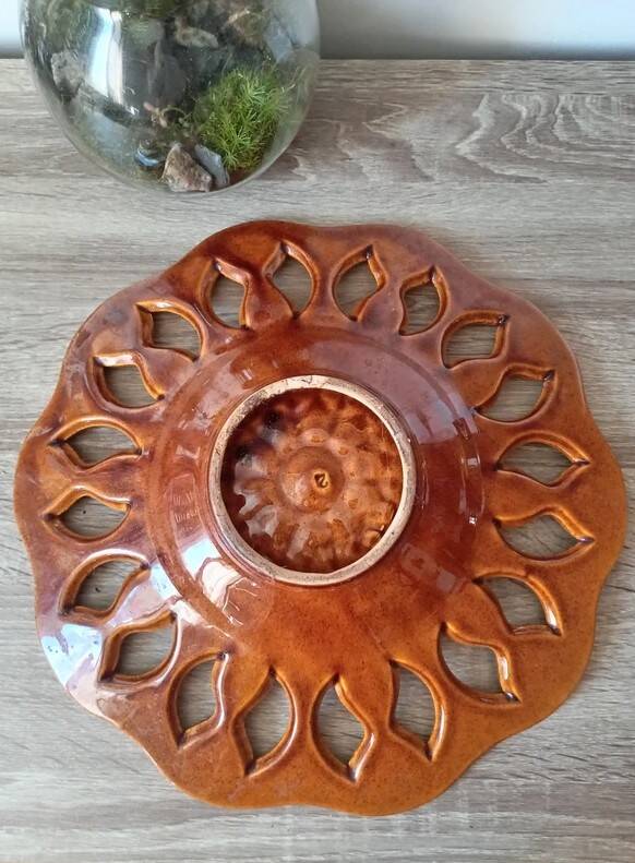 Openwork and glazed ceramic fruit bowl, 1960s-70s.