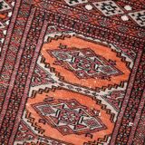 Tapis Vintage Bukhara en Laine, Années 1960, Authenticité et Tradition