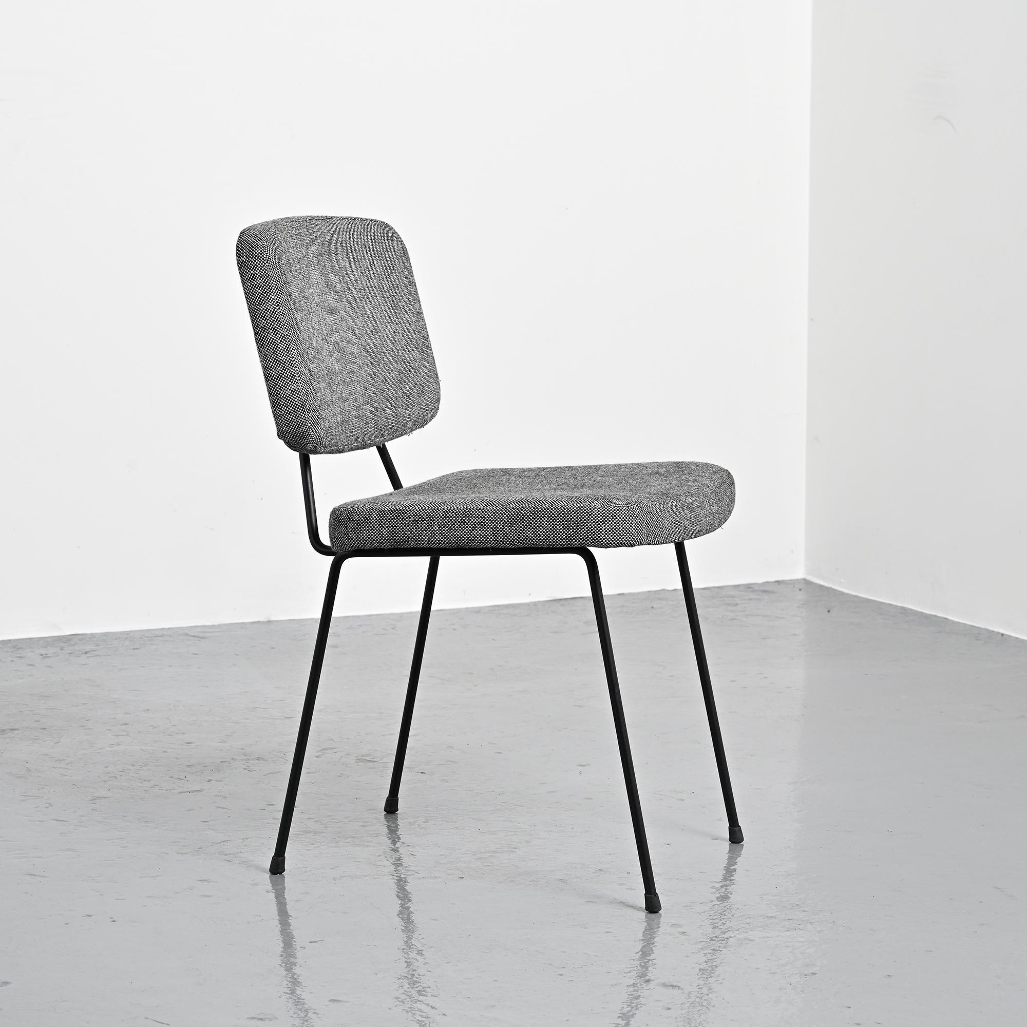 Set of 8 F0907 Moulin chairs by Pierre Paulin, Artifort around 2000.