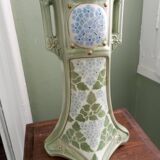 Slip vase