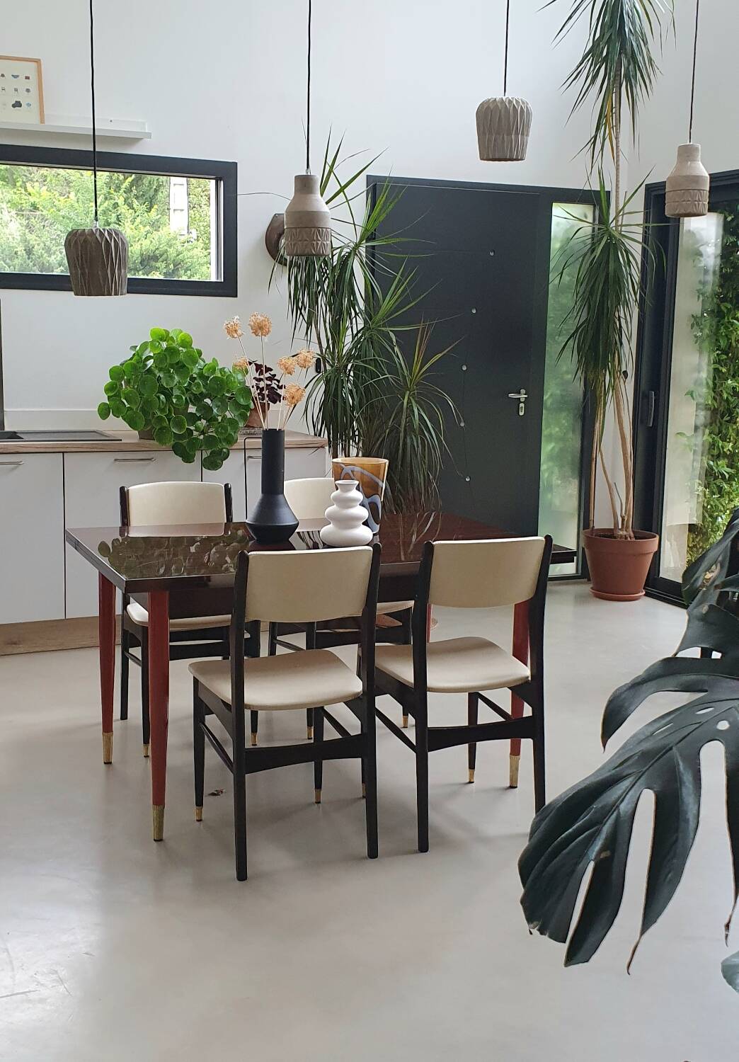 Vintage dining room