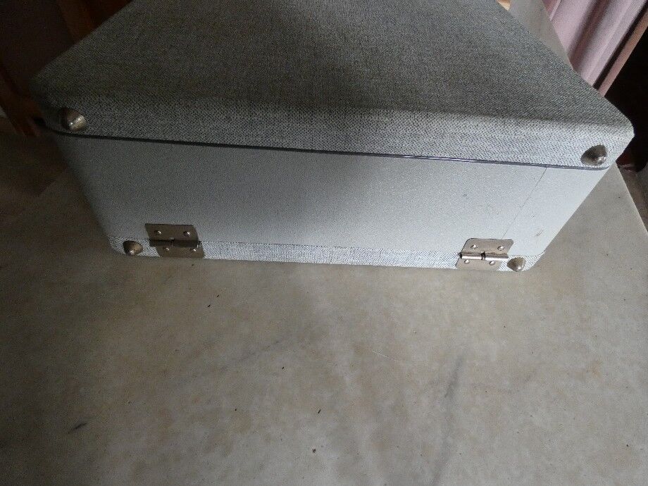 Remington brand typewriter travel riter deluxe