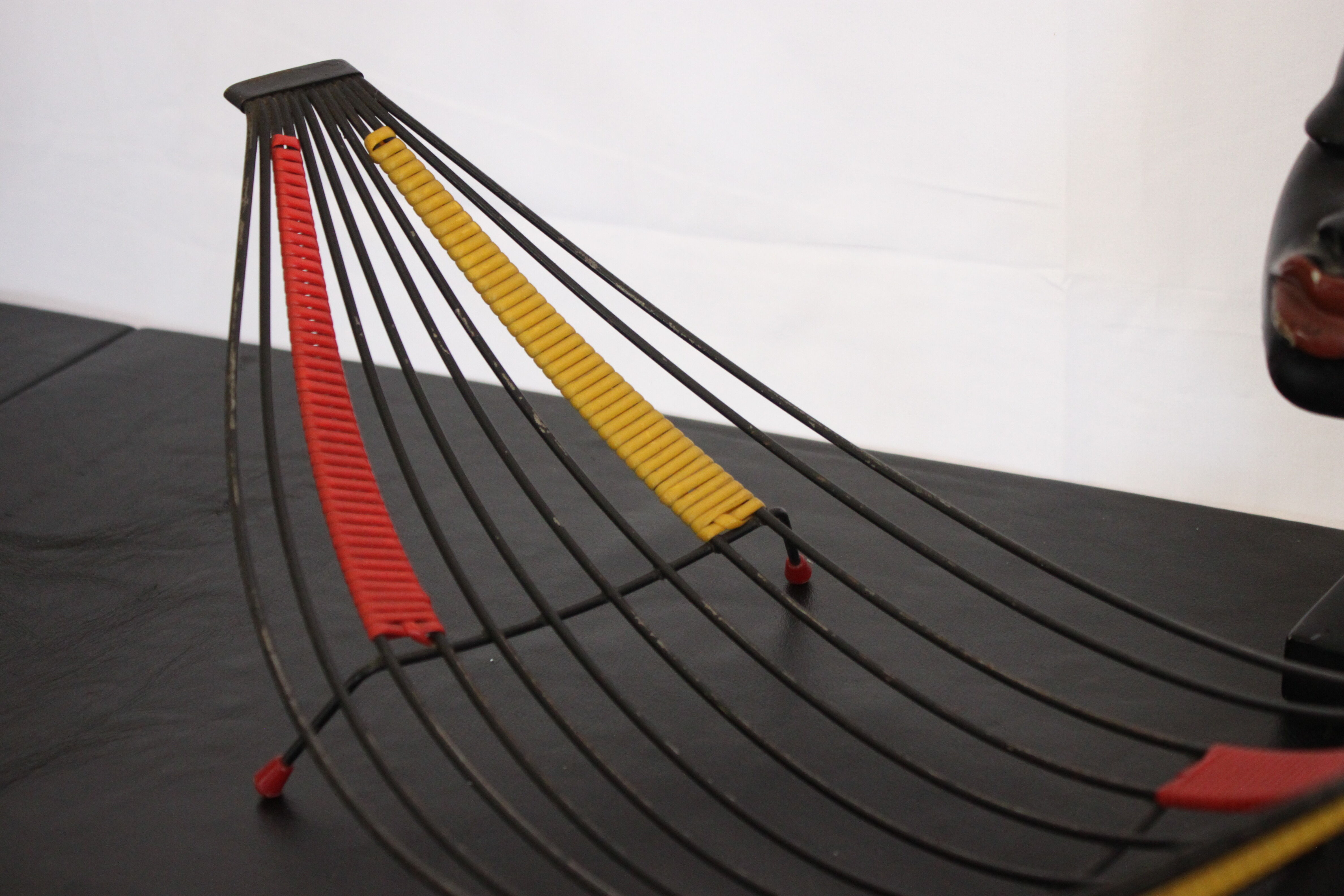 Modernist fruit basket 1950, scoubidou