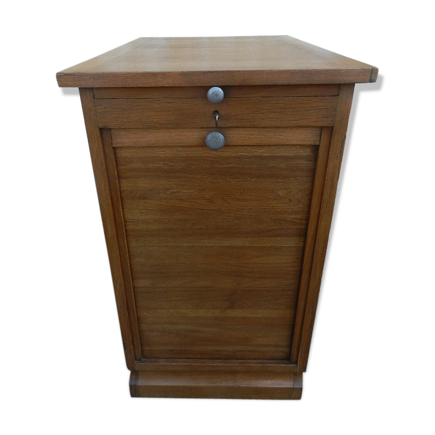 Old curtain binder