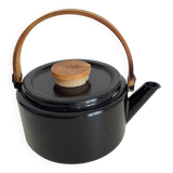 Black enamel kettle