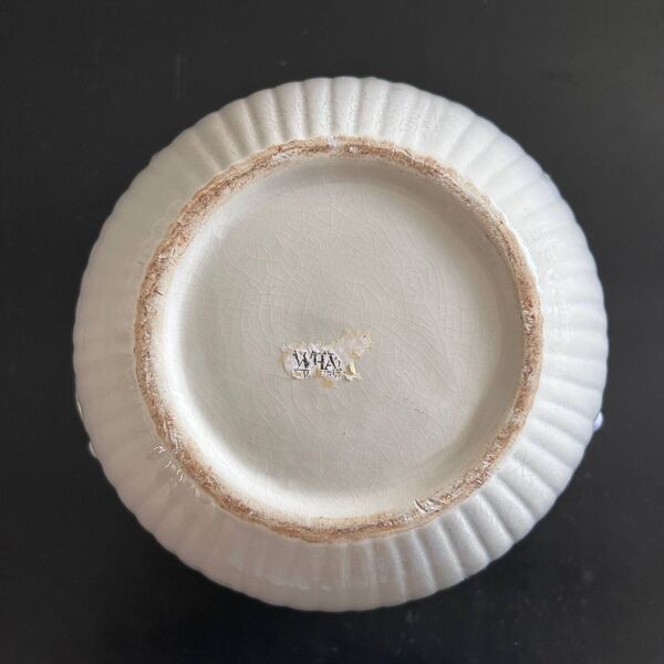 Grand cache pot en barbotine