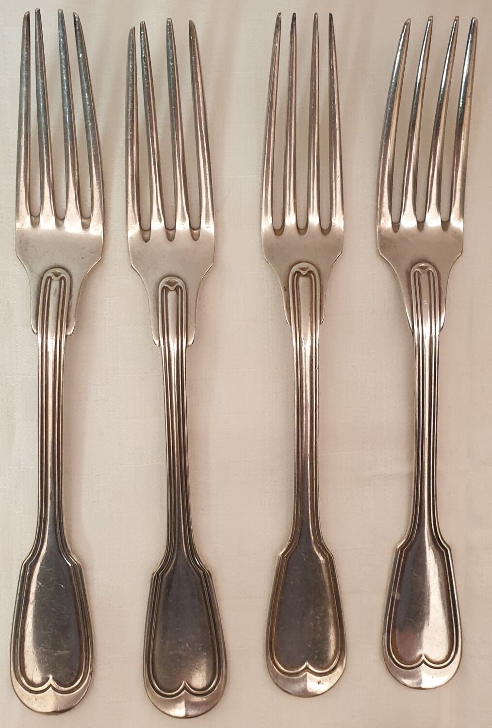 15 spoons & 4 silver metal forks