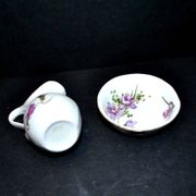 Miniature porcelain pitcher and toilet basin with violet flower decoration - Dinette Dollhouse