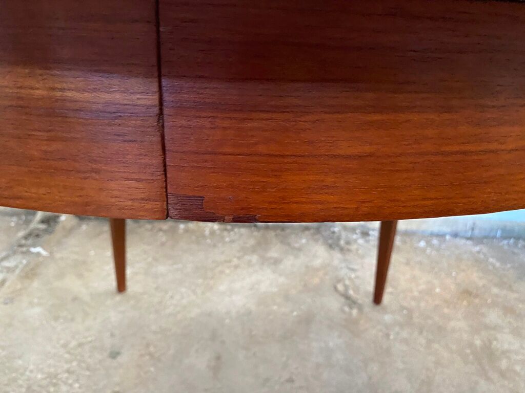 Scandinavian extendable round table in teak dia 110cm an60