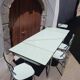 Table et chaises en formica