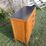 Commode en bois vintage