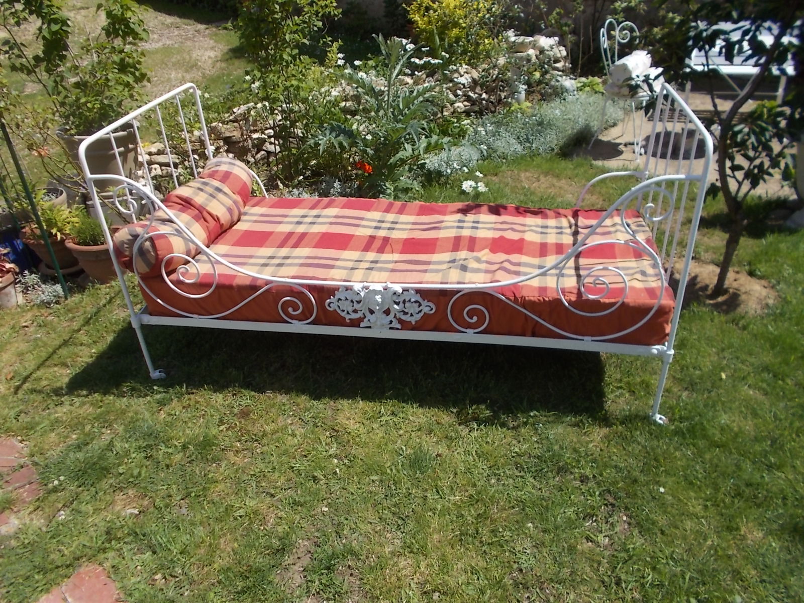 Adult wrought iron bed