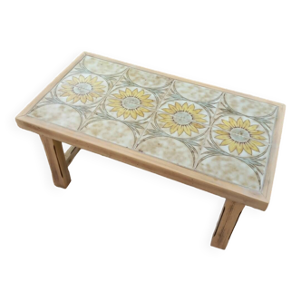 Vintage coffee table revisited