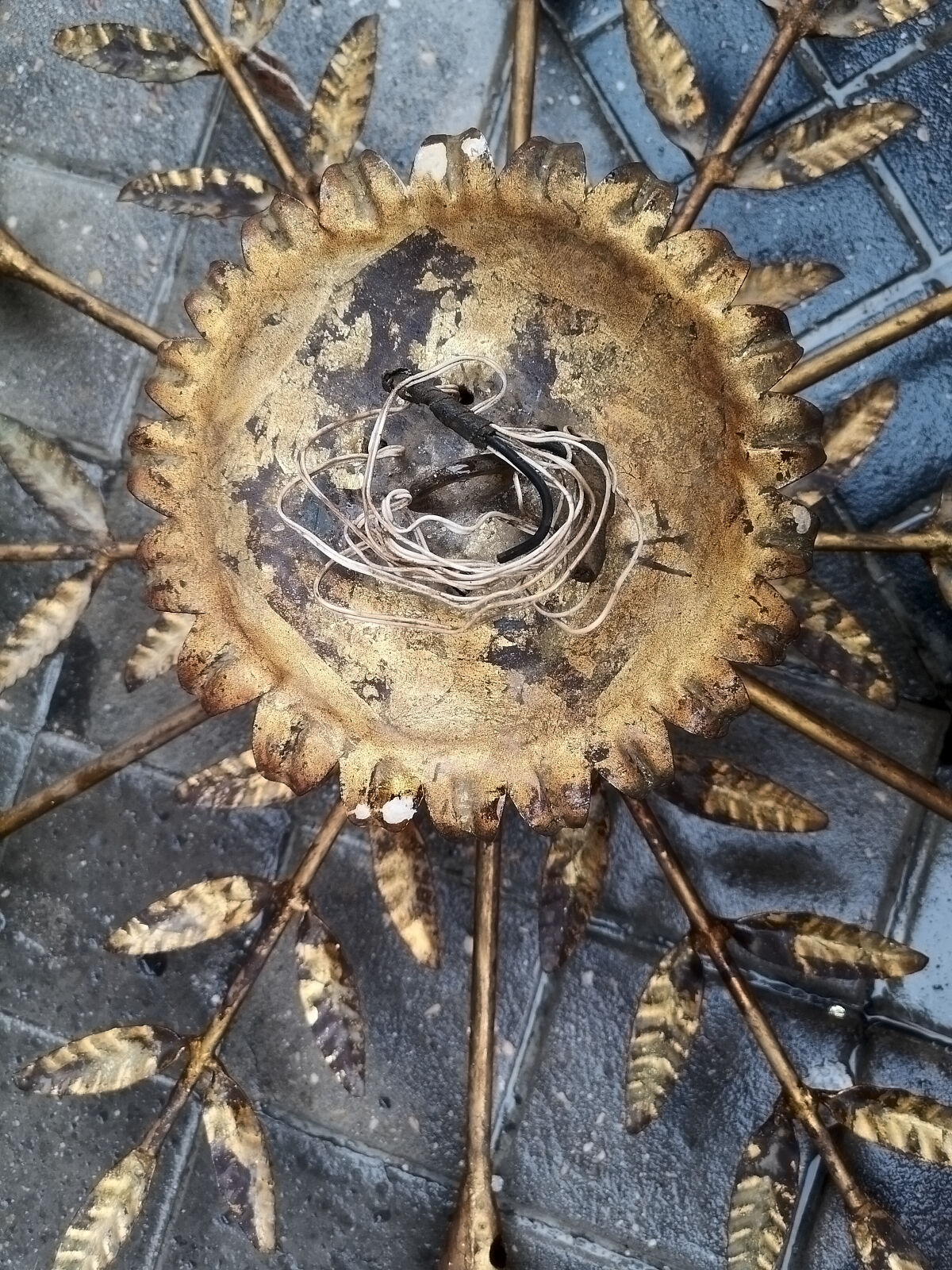 Golden wrought iron lamp