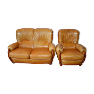 Two-seater sofa and armchair in cherry and havana leather