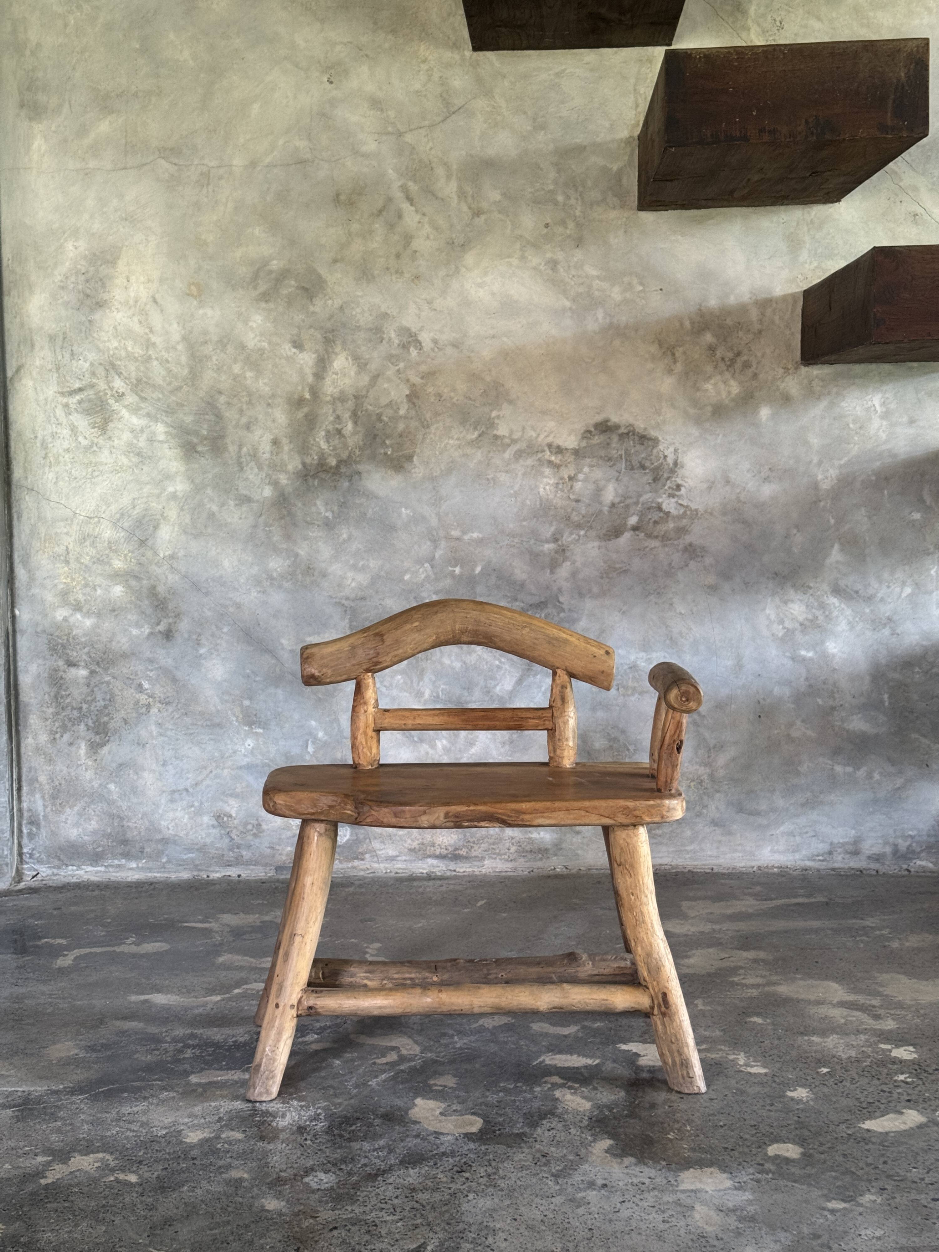 Small brutalist bench with backrest and armrests in Asian blonde teak H67 L6