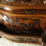 Commode tombeau en noyer style Louis XV, XXème