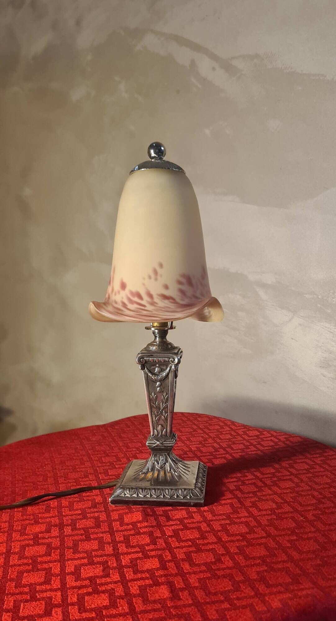 nickel lamp 1900 chiseled, glass paste eggshell and fuchsia 40x9 magnificent