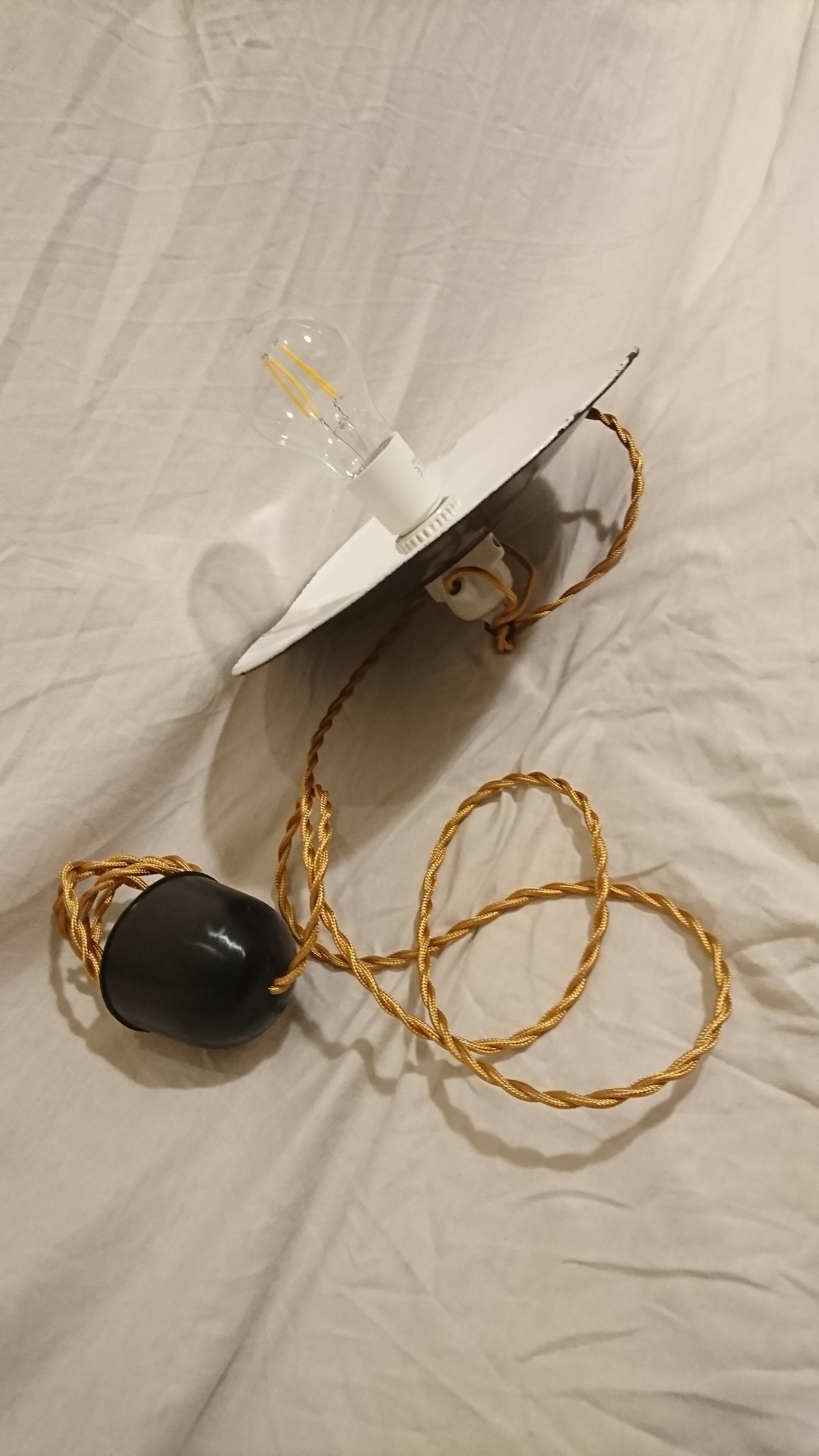 Chandelier workshop metal enamelled porcelain base