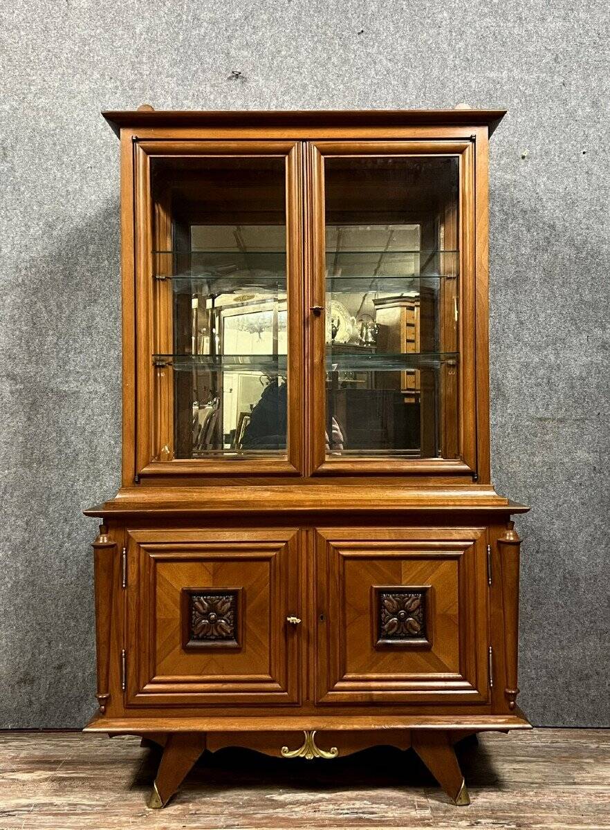 magnificent Art Deco period bookcase in light walnut circa 1930-1940